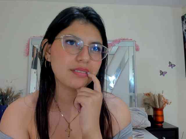 connie-forero webcam