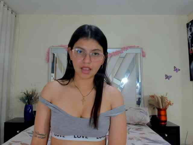 connie-forero webcam