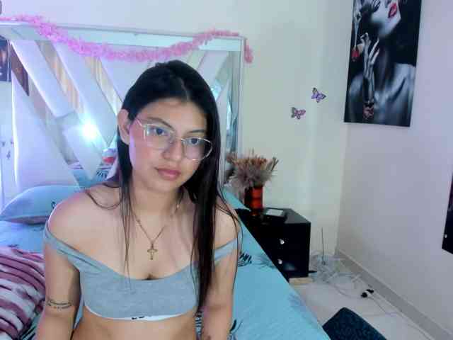 connie-forero webcam