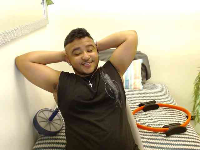 maxwolf1 Live Webcam on BongaCams