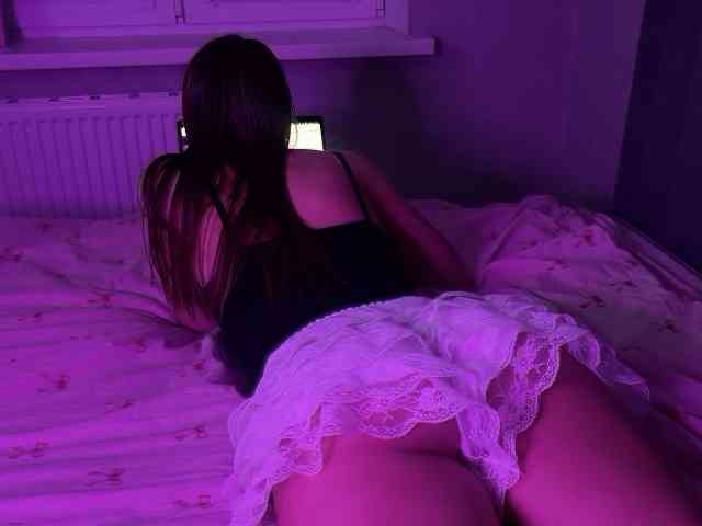 Alyamrr webcam