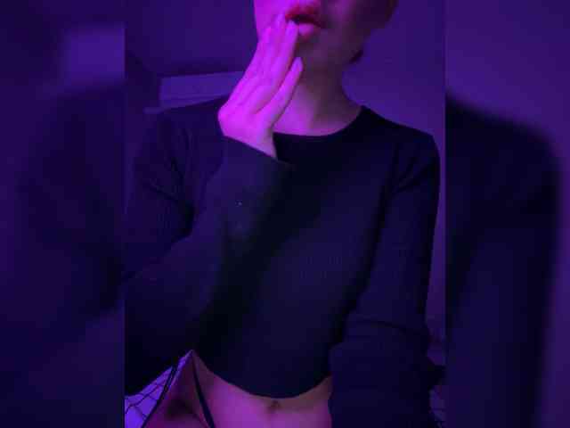Alyamrr's cam show statistics and live stream