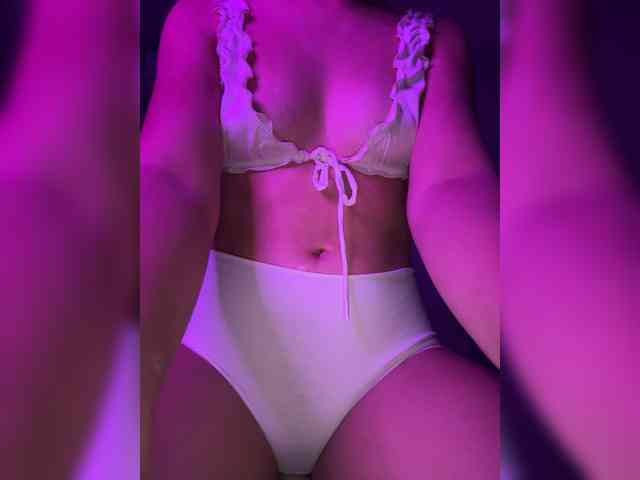 Alyamrr's cam show statistics and live stream