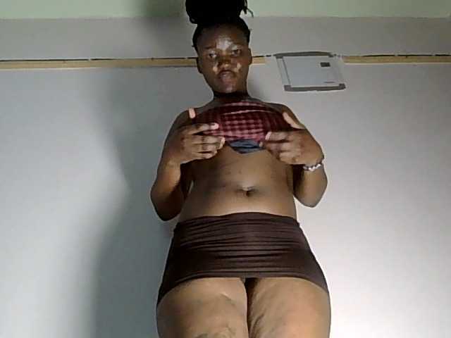DhaliaVex live cam on BongaCams
