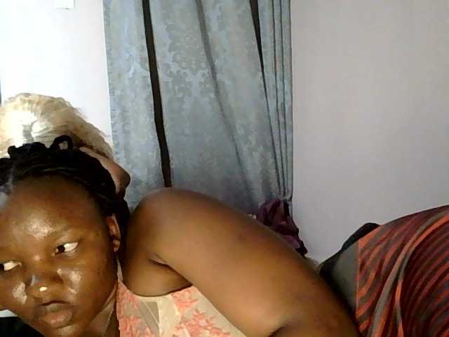 DhaliaVex live cam on BongaCams