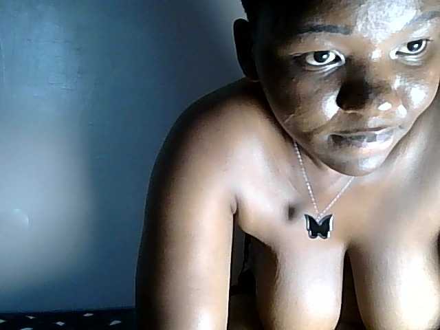 DhaliaVex live cam on BongaCams