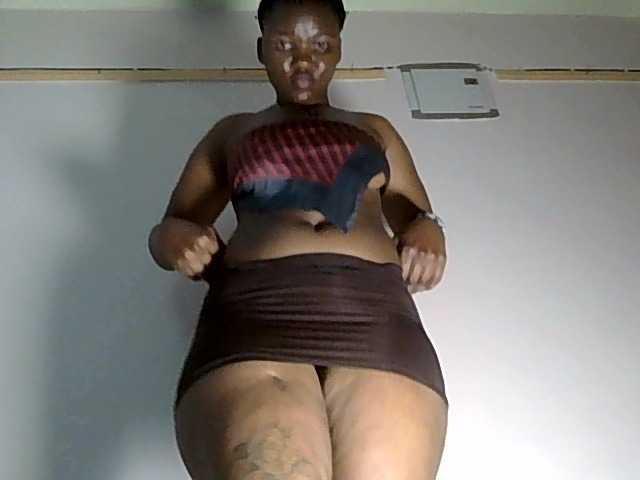 DhaliaVex live cam on BongaCams