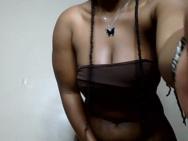 DhaliaVex live cam on BongaCams