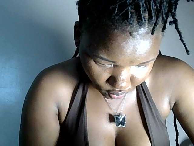 DhaliaVex live cam on BongaCams
