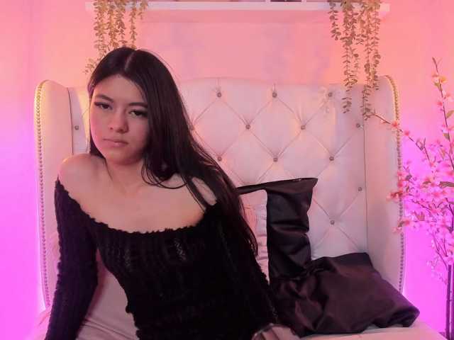 MiiahSweet