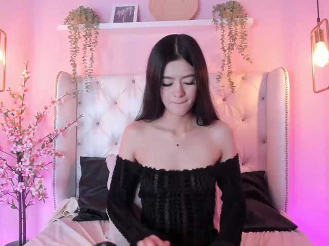 MiiahSweet live cam on BongaCams