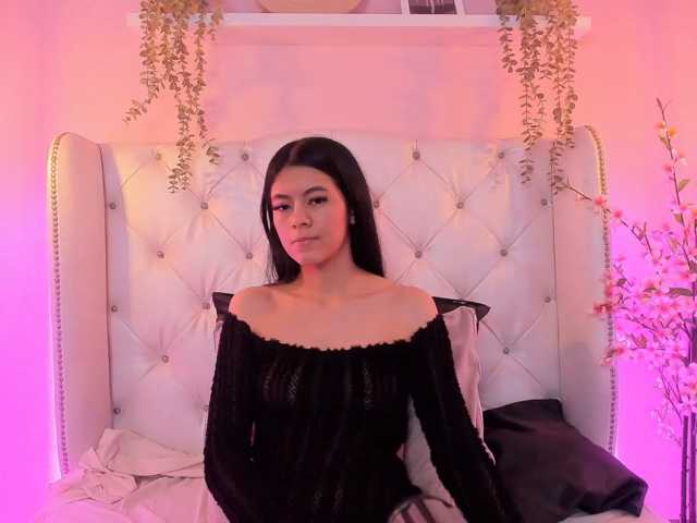 MiiahSweet live cam on BongaCams