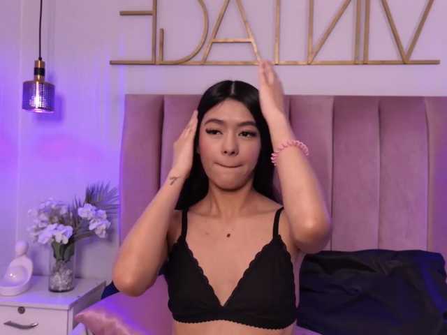 MiiahSweet live cam on BongaCams