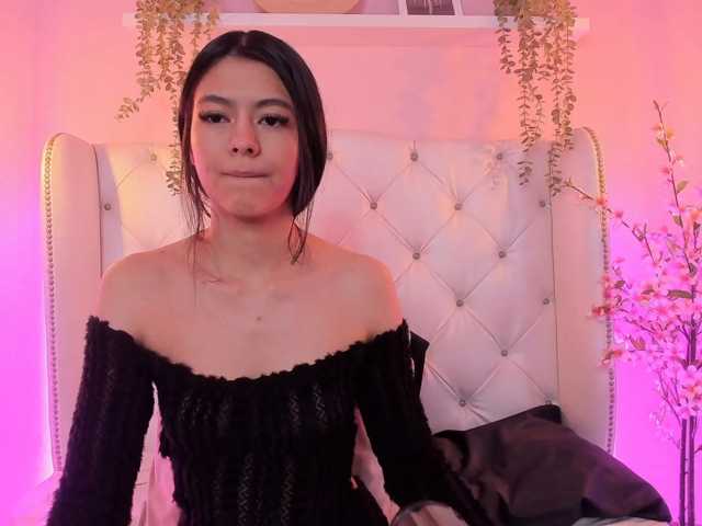 MiiahSweet live cam on BongaCams