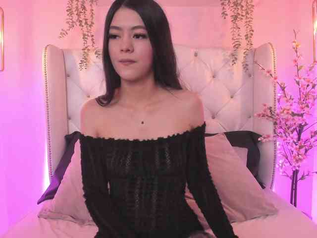 MiiahSweet