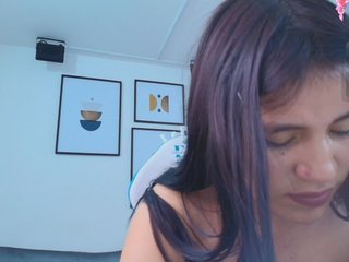 Kendra-Jones Porn Show