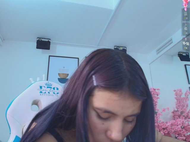 Kendra-Jones live cam preview
