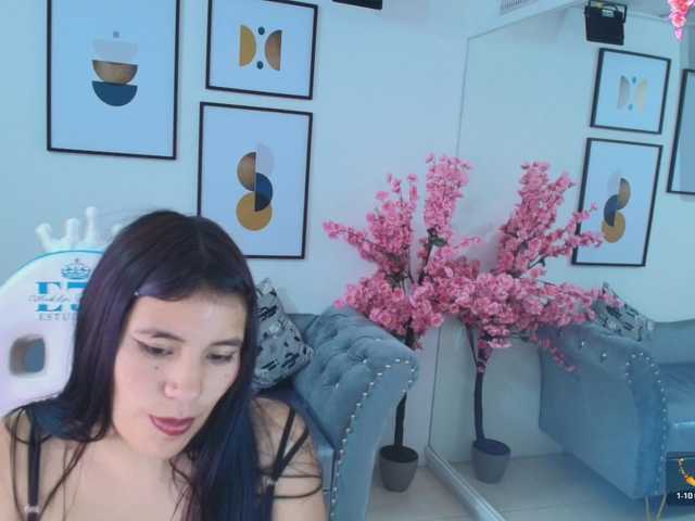 Kendra-Jones live cam preview