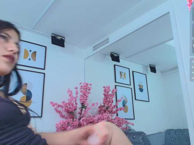 Kendra-Jones live cam preview