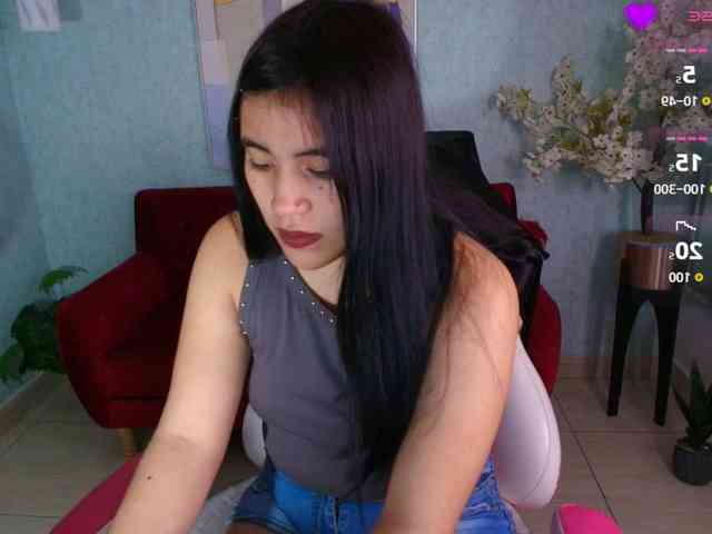 Kendra-Jones webcam