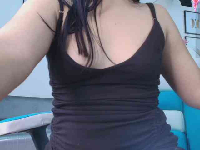 Kendra-Jones webcam