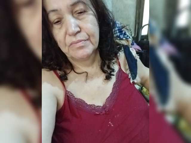 Sweetmoments1 live cam on BongaCams
