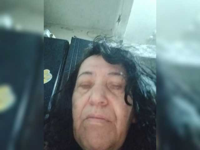 Sweetmoments1 live cam on BongaCams