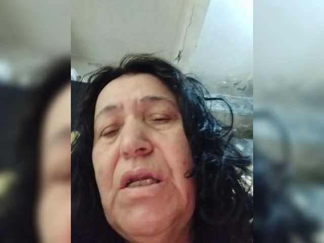 Sweetmoments1 live cam on BongaCams