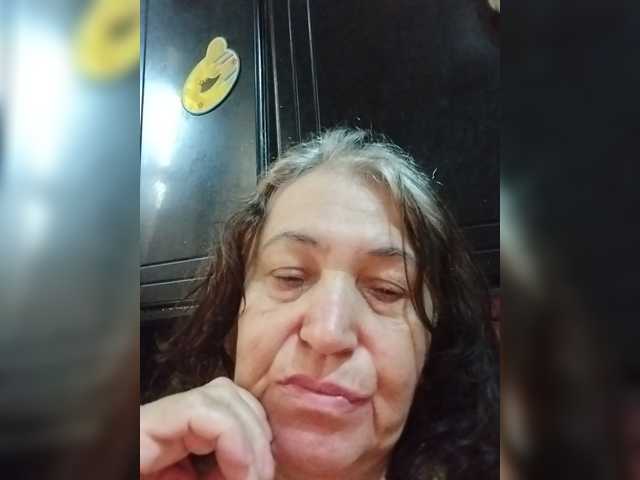Sweetmoments1 live cam on BongaCams