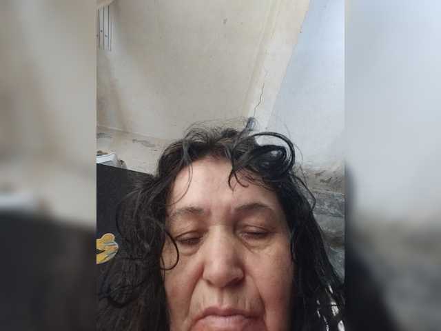 Sweetmoments1 live cam on BongaCams