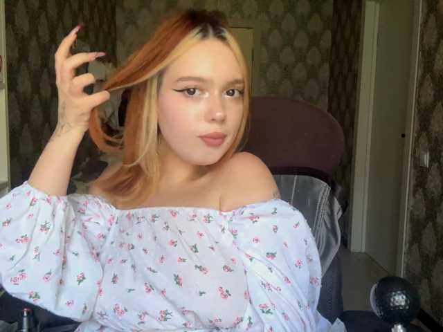 VinitaBurly live cam preview