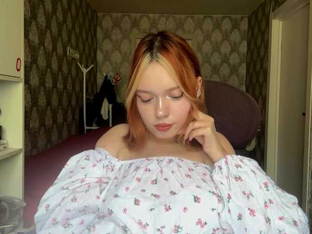 VinitaBurly live cam preview