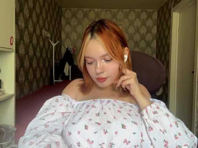 VinitaBurly live cam preview