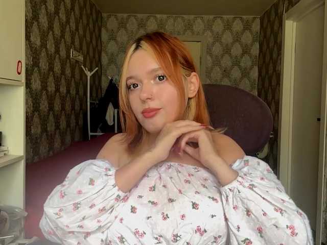 VinitaBurly live cam preview