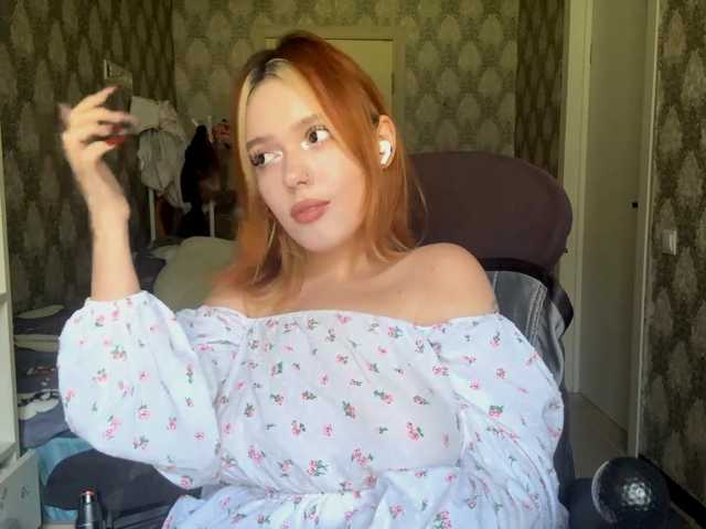 VinitaBurly live cam preview