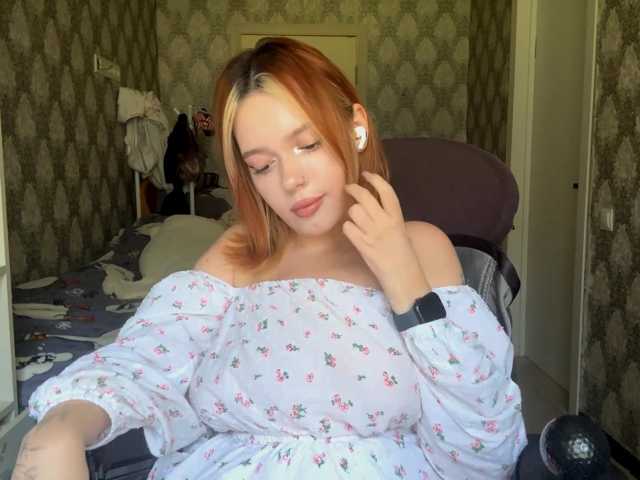 VinitaBurly live cam preview