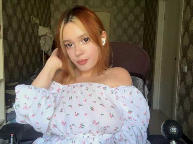 VinitaBurly live cam preview