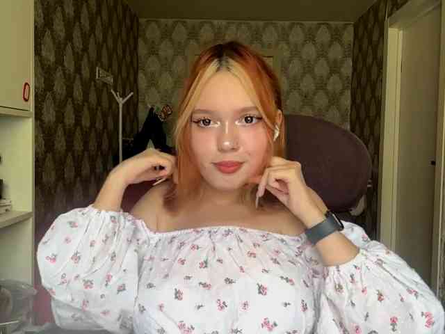 VinitaBurly webcam