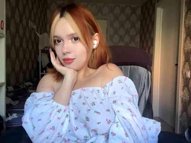 VinitaBurly webcam