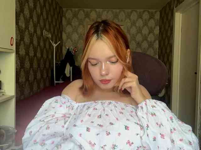 VinitaBurly webcam