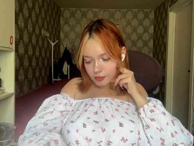 VinitaBurly webcam
