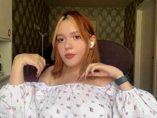 VinitaBurly webcam