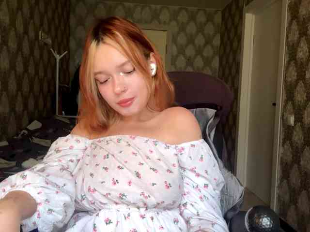 VinitaBurly webcam
