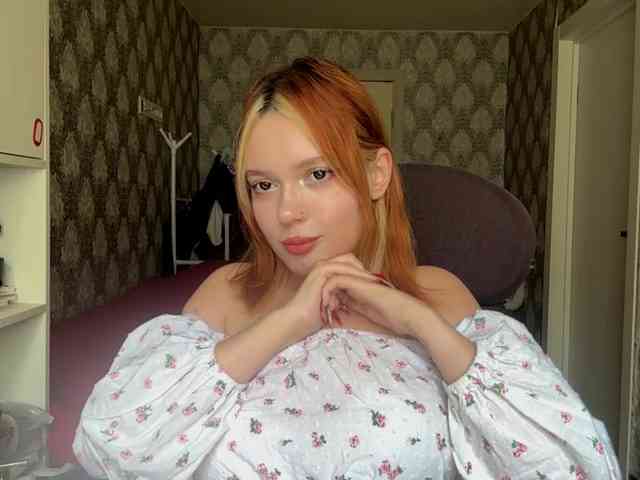 VinitaBurly webcam