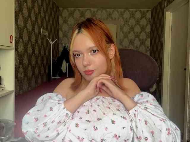 VinitaBurly webcam