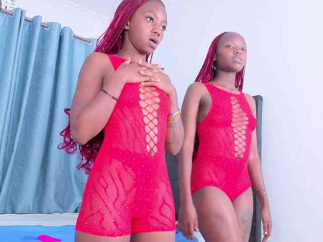 Wet-dreams's cam show statistics and live stream