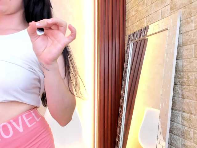 GabyBlake live cam preview