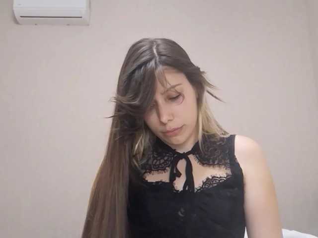 CutieLolaBunny live cam on BongaCams