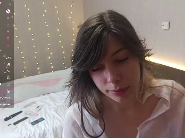 CutieLolaBunny live cam on BongaCams