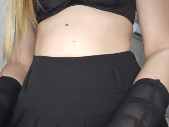 CutieLolaBunny live cam on BongaCams